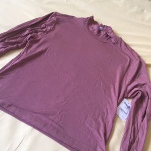 log sleeve tight turtle neck